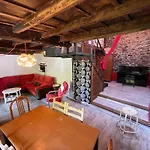 La Casa Roja De Quiros *