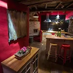 La Casa Roja De Quiros * Armada