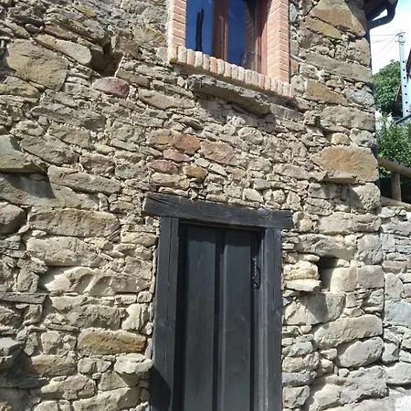 La Casa Roja De Quirós Chalé Armada