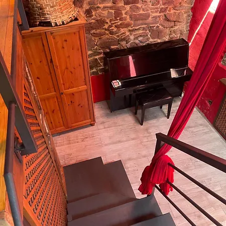 La Casa Roja De Quirós * Armada